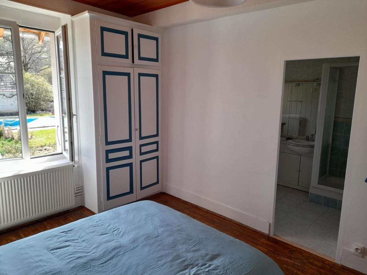 Avol D'Oiseau Bed & Breakfast Villers-Farlay Екстериор снимка
