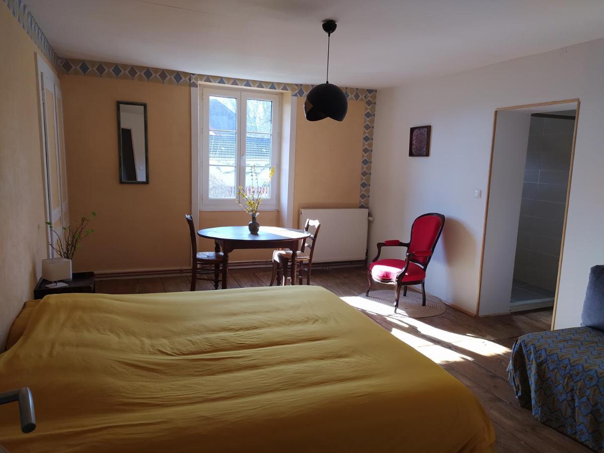 Avol D'Oiseau Bed & Breakfast Villers-Farlay Екстериор снимка