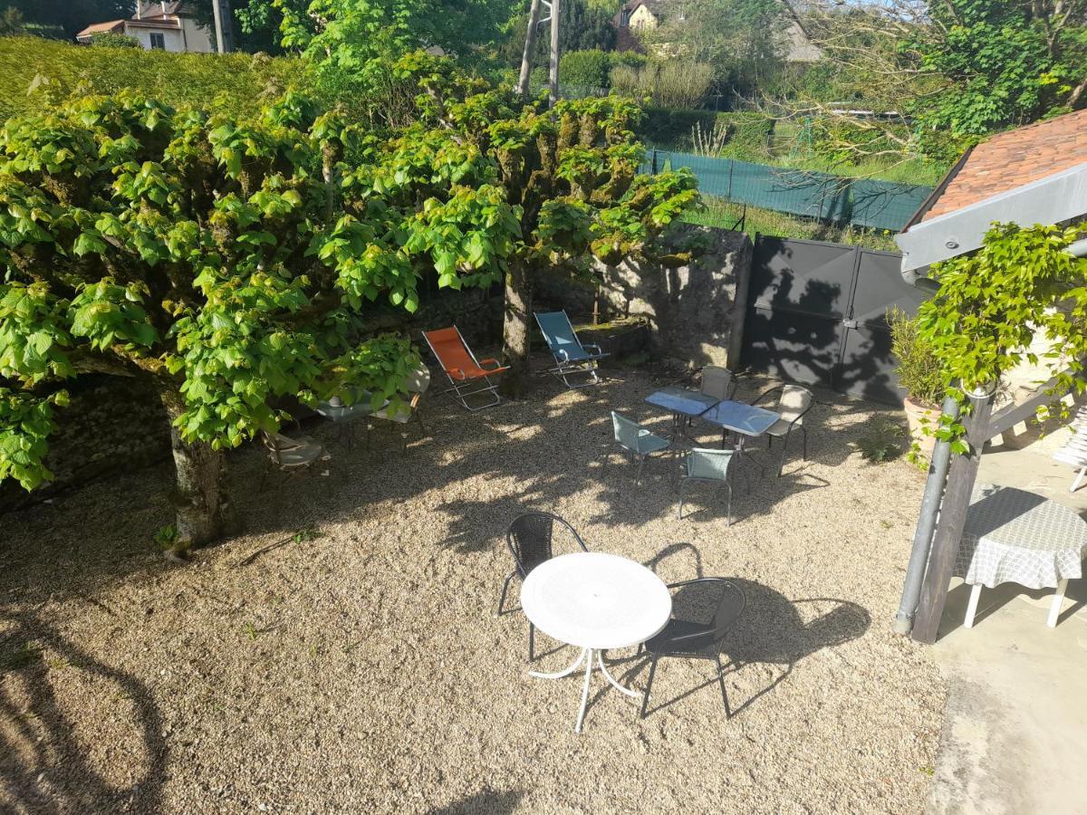 Avol D'Oiseau Bed & Breakfast Villers-Farlay Екстериор снимка
